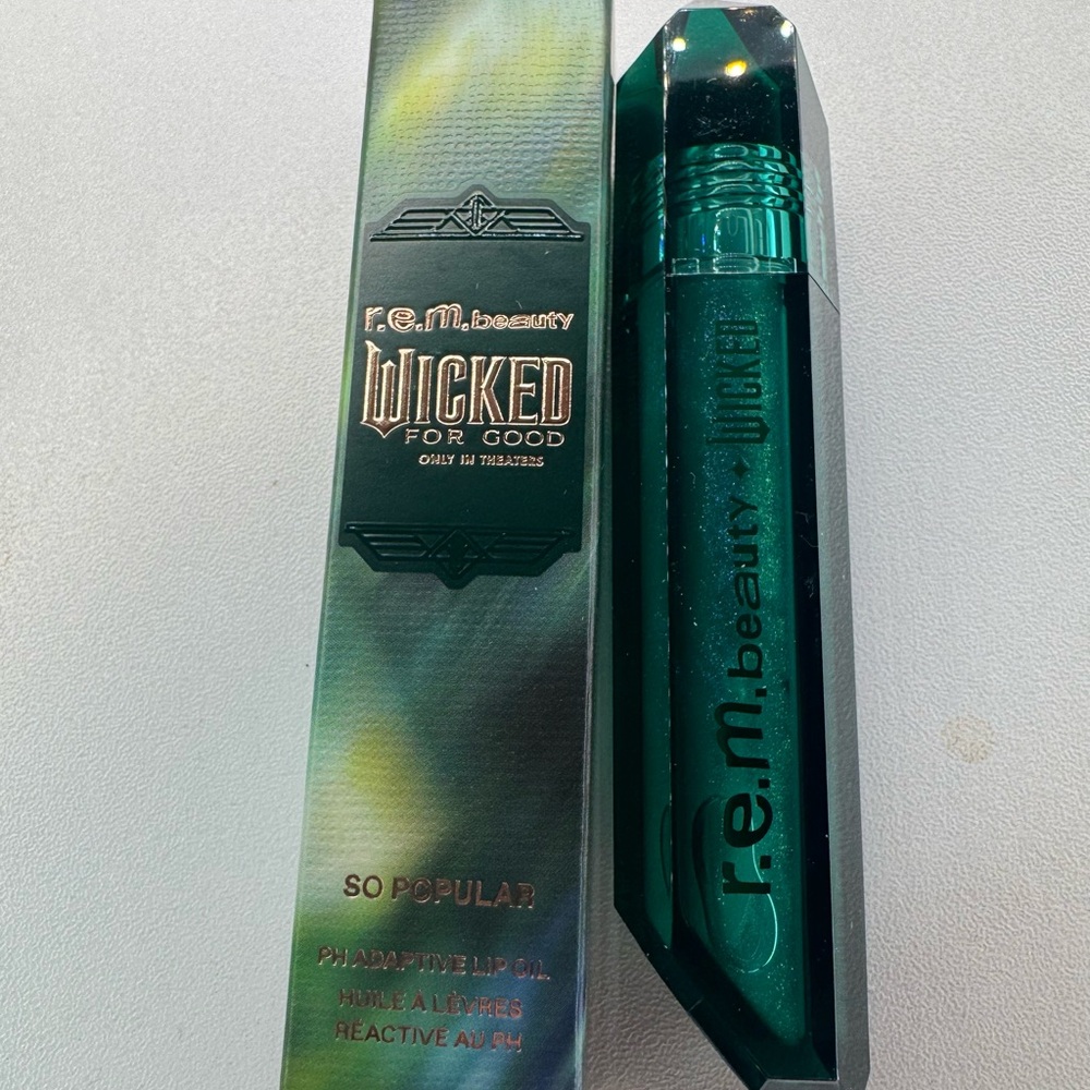 Wicked So Popular pH Adaptive Lip Oil by r.e.m. beauty NIB - LAST ONE